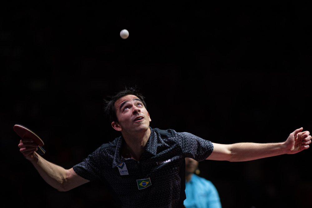 首次打破世 首次打破世