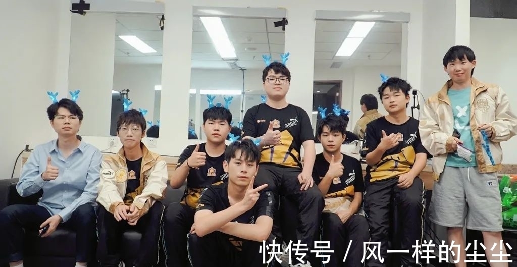 理应受到更 理应受到更