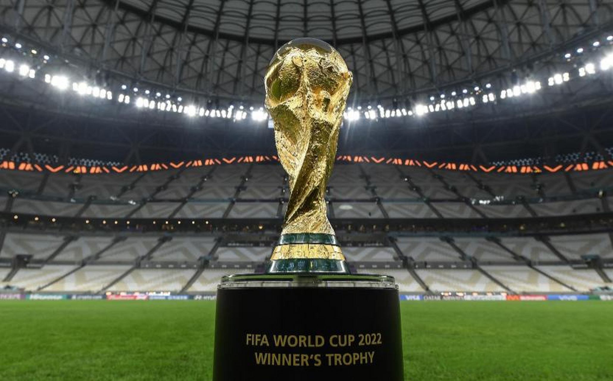 射和脚踏实 射和脚踏实